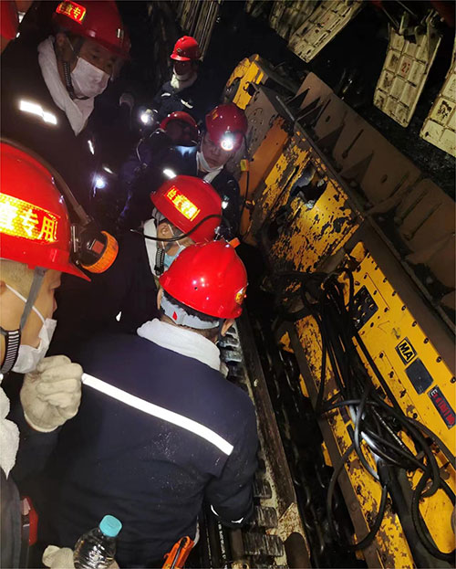 上海創(chuàng)力集團(tuán)受邀為龍煤集團(tuán)下屬礦業(yè)單位開展采煤機(jī)業(yè)務(wù)培訓(xùn)(圖8)