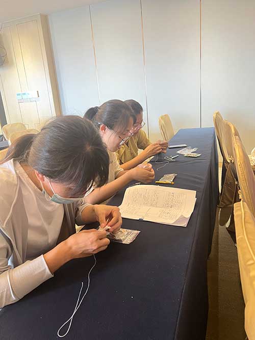 【巧手做香包 健康迎端午】創(chuàng)力集團(tuán)開(kāi)展香包制作活動(dòng)(圖3)