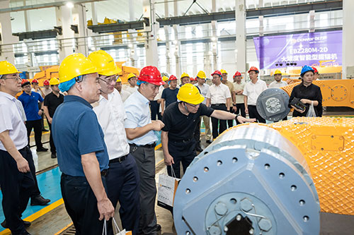 雙星耀煤海！創(chuàng)力集團(tuán)首發(fā)大坡度掘錨機(jī)與高速采煤機(jī)新產(chǎn)品發(fā)布會(huì)取得圓滿成功(圖8)